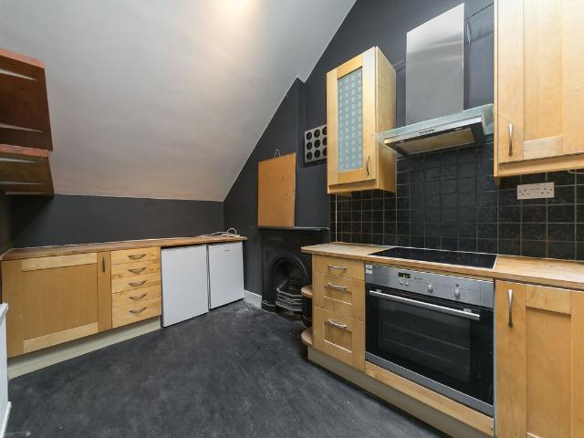 Minster Road, London NW2, 2 bed flat to rent, £2,167 pcm | PrimeLocation