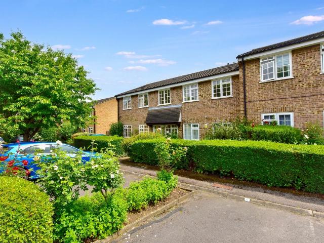 Minstrel Gardens, Surbiton KT5, 1 bed flat to rent, £1,450 pcm | PrimeLocation