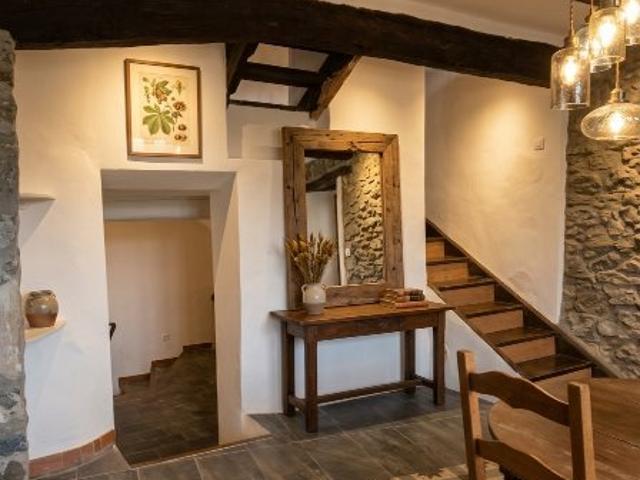 Mialet: Sur 1 hectare, une adresse d'exception. 120m² Mialet