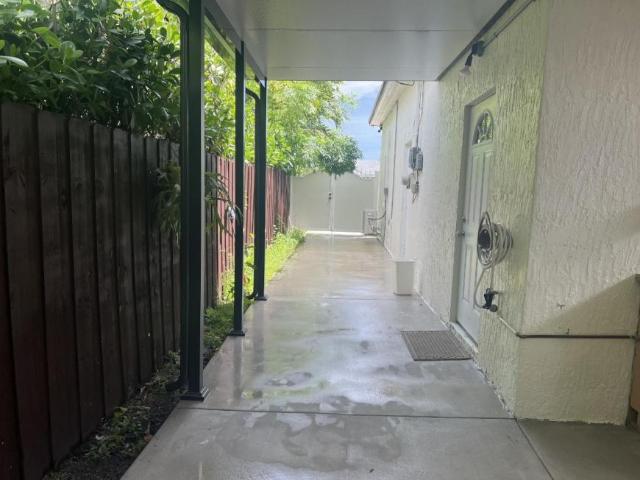 Miami FL 33144 105303336