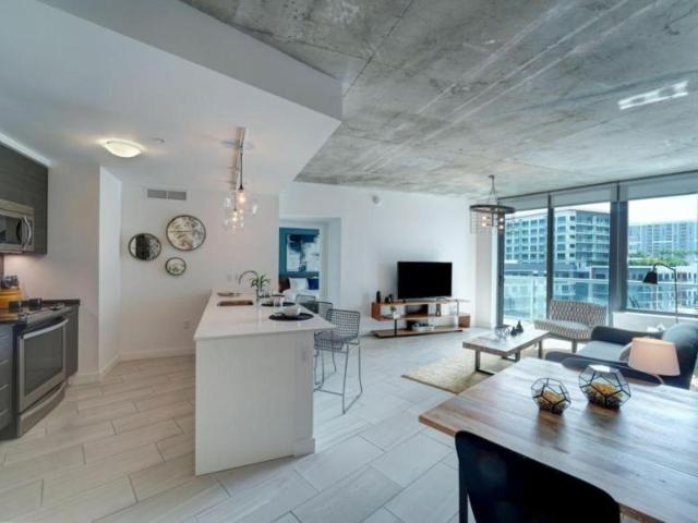 Miami FL 33137 105501774