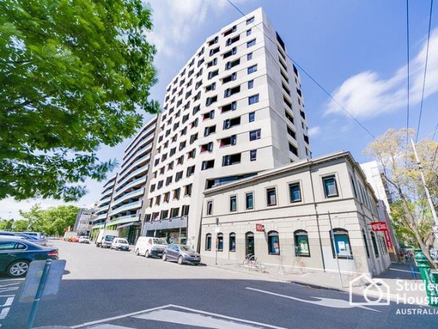 MiCasa8 Large Studio apartments! Student Accommodation in Melbourne
