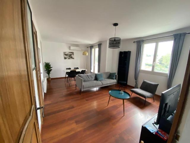 MICHELET MAZARGUES 9éme, T4 meublé de 72.15 m2 Lumineux Dernier étage Balcon Vue dégagée