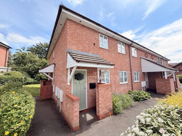 Michelle Close, Birmingham B13, 2 bed maisonette to rent, £995 pcm | PrimeLocation