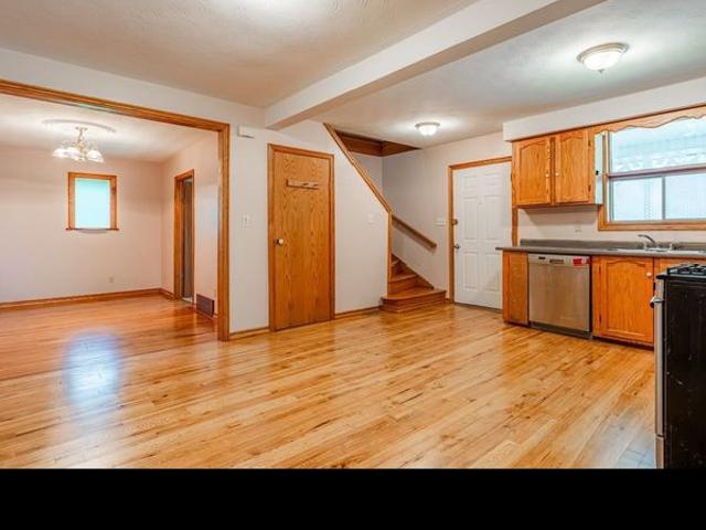 Michelle Murphy Has a House
