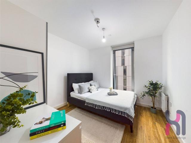 Michigan Point Tower A, 9 Michigan Avenue M50, 1 bed flat to rent, £1,050 pcm | PrimeLocation
