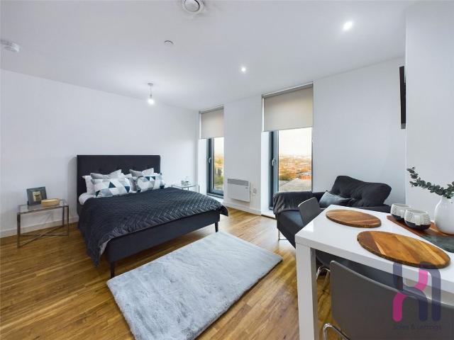 Michigan Point Tower A, 9 Michigan Avenue M50, 1 bed flat to rent, £1,050 pcm | PrimeLocation