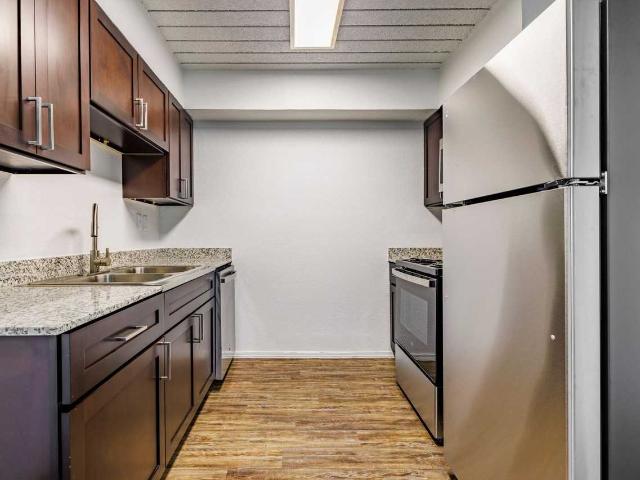 Midtown Park Apartments 3 Bedroom Apartment for Rent at 7625 E 21st St, Tulsa, OK 74129