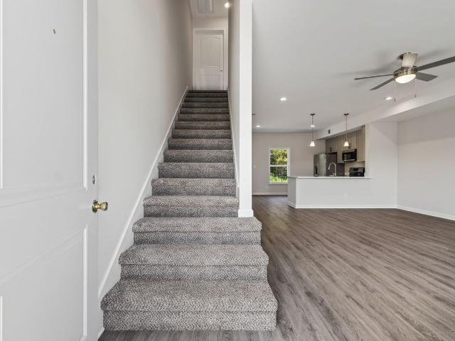 Midtown Place 2 Bedroom Apartment for Rent at 299 299 Summitcrest Drive, Clarksville, TN 37040 Brandon Hills