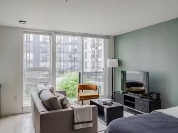 Midtown Square, 1122 23rd Ave, Central District Studio 1 B.