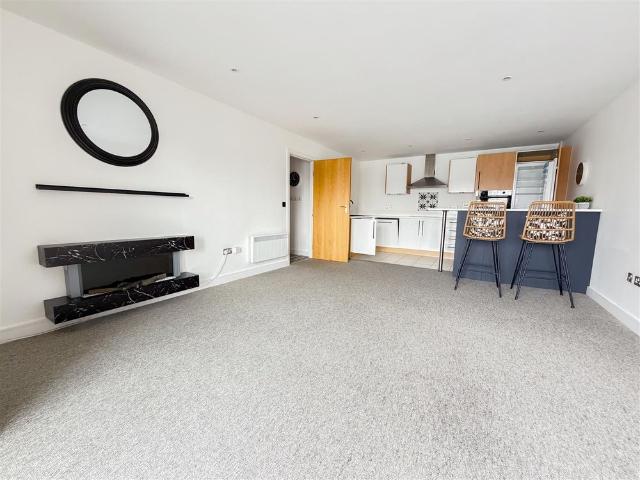 Midway Quay, Eastbourne, BN23 5DB