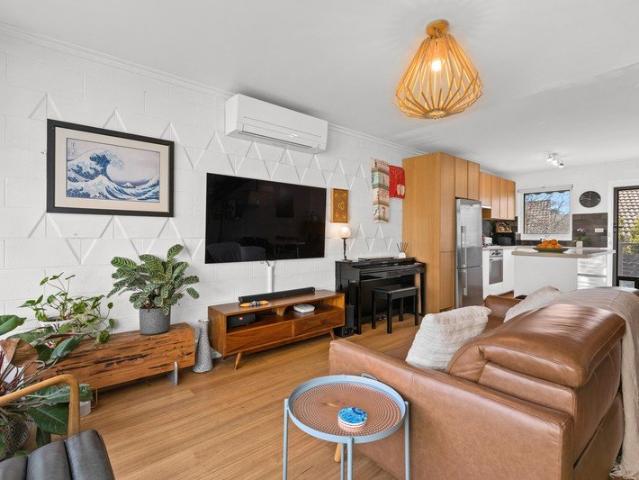 Mid Century Character Meets Bayside Convenience