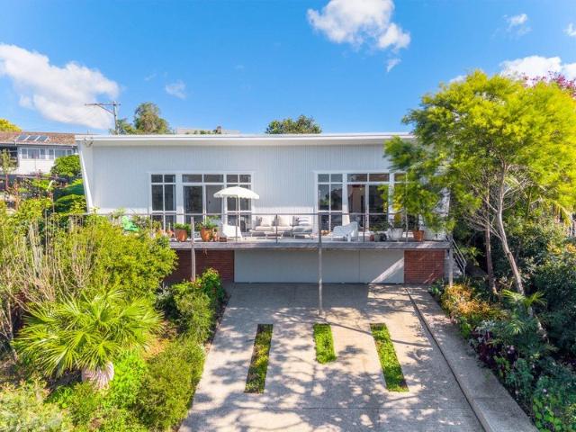 Mid Century Charm With Modern Flexibility