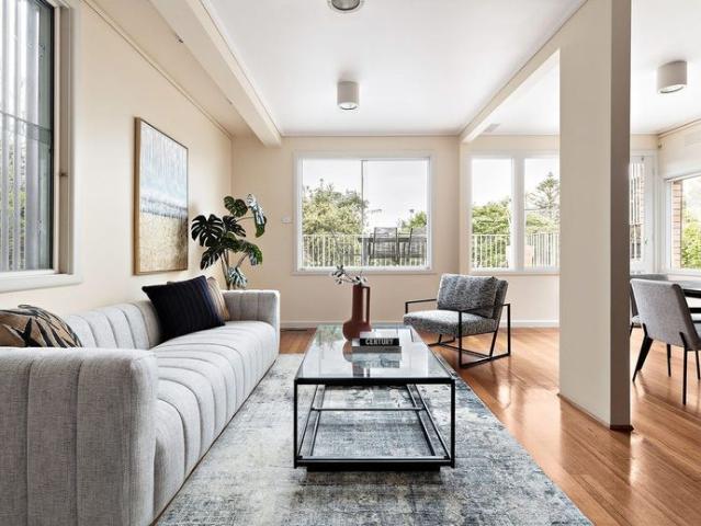Mid century gem in the Balwyn High School zone