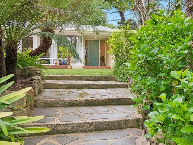 Mid Century Sanctuary with an Architecturally Designed Studio
