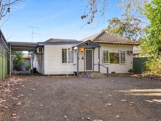 Mid Century Soul Meets Blank Canvas