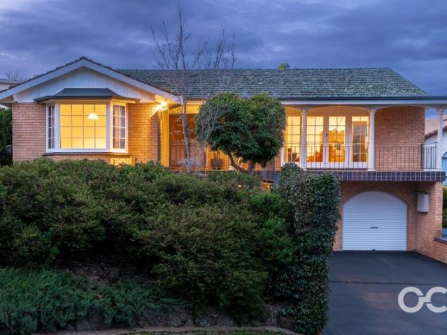 Mid Century Style Meets Modern Family Living