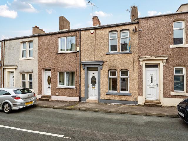 Mid Terraced to let