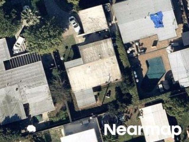 Midcrest Dr