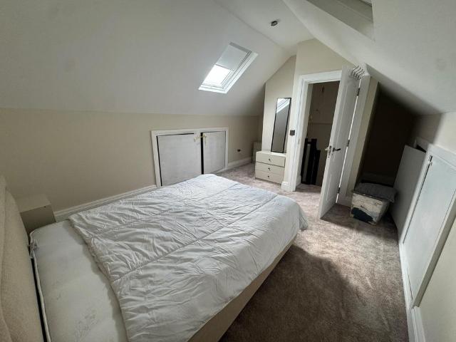 Middleton Gardens, Ilford IG2 1 bed in a house share to rent £750 pcm £173 pw