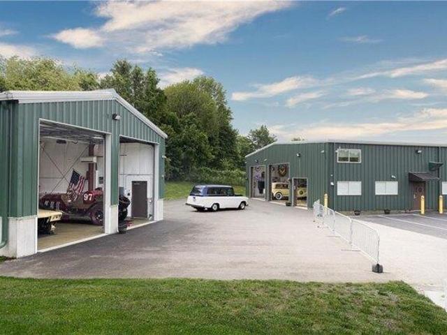 Middletown RI 02842 105631196