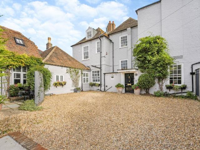 Middle Deal Road, Deal, Kent CT14, 2 bed detached house to rent, £1,500 pcm | PrimeLocation