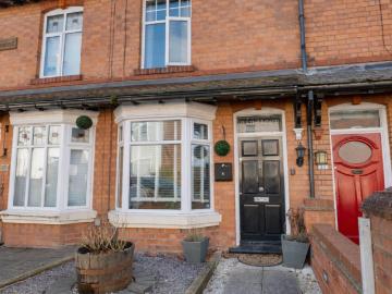 Middle Field, Bromsgrove B60, 2 bed terraced house to rent, £1,200 pcm | PrimeLocation