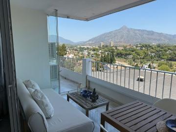 Middle Floor Apartment · Nueva Andalucía