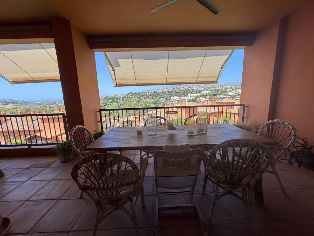 Middle Floor Apartment · Benahavís