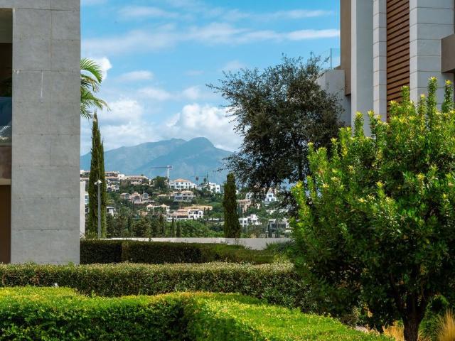 Middle Floor Apartment · Cancelada