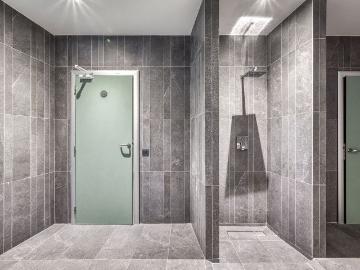 Middle Floor Apartment · Cancelada