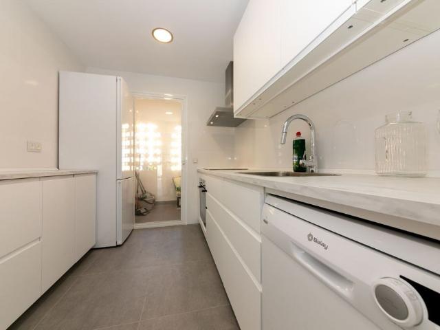 Middle Floor Apartment · Costalita