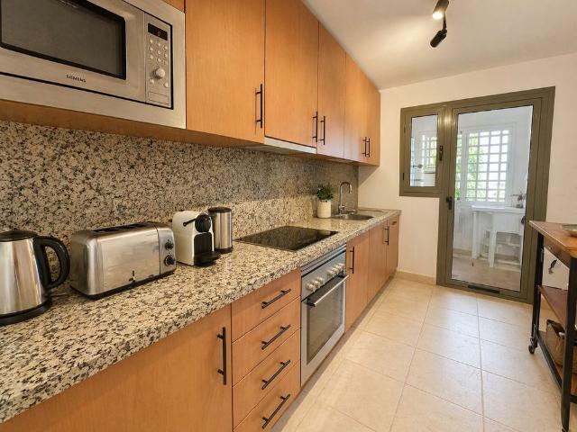 Middle Floor Apartment · Estepona