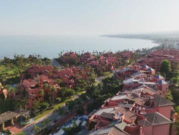 Middle Floor Apartment · Estepona