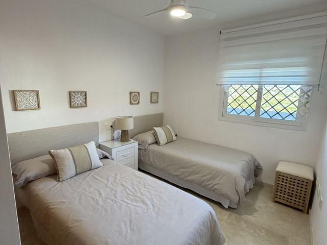 Middle Floor Apartment in Manilva