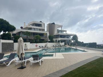 Middle Floor Apartment in Marbella