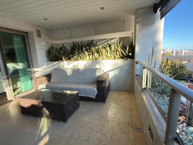 Middle Floor Apartment in Marbella