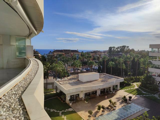 Middle Floor Apartment in Marbella
