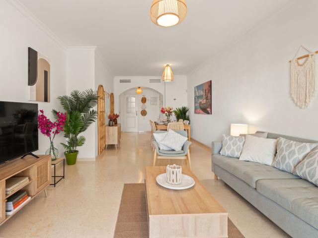 Middle Floor Apartment in Marbella