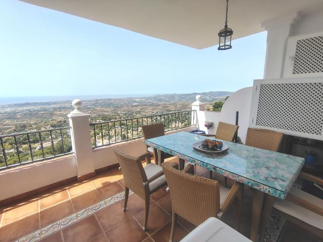 Middle Floor Apartment in Mijas