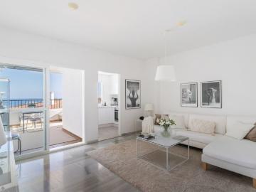 Middle Floor Apartment in Miraflores