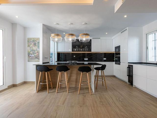 Middle Floor Apartment in Nueva Andalucía
