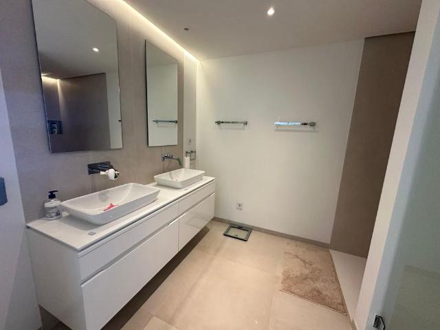 Middle Floor Apartment in Nueva Andalucía