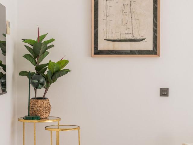 Middle Floor Apartment in Nueva Andalucía
