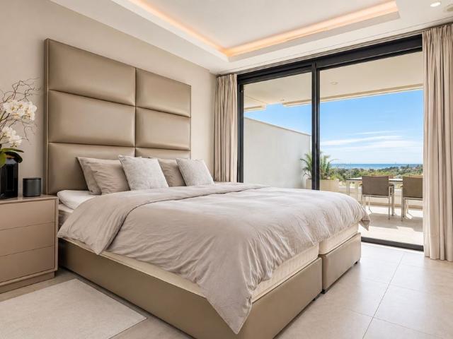 Middle Floor Apartment in Nueva Andalucía