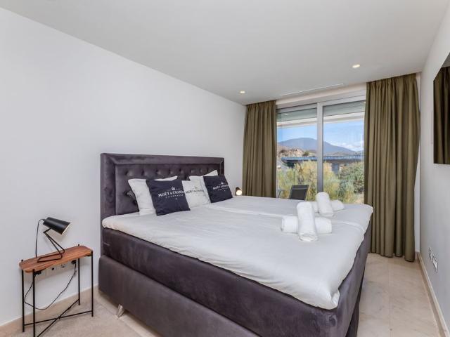 Middle Floor Apartment in Nueva Andalucía