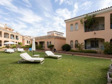 Cuevas, Torre-Pacheco - Plaza aparcamiento