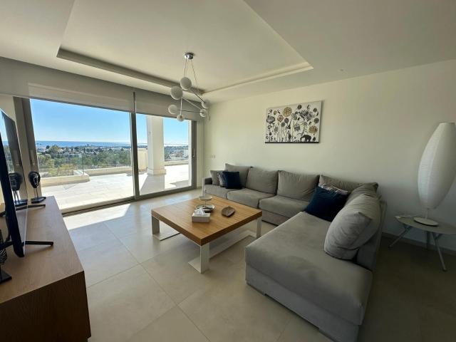 Middle Floor Apartment in Nueva Andalucía