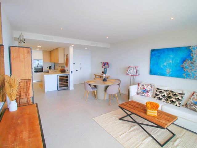 Middle Floor Apartment in Altos de los Monteros
