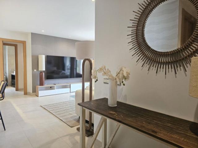 Middle Floor Apartment in Altos de los Monteros